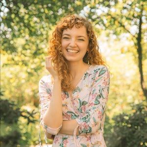 Meet your Posher, Victoria